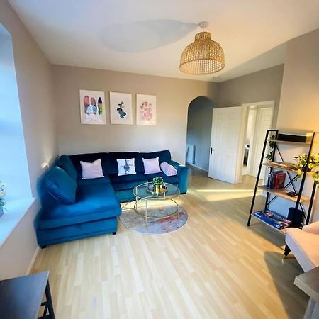 City Centre Riverside Apartment 윈체스터 외부 사진